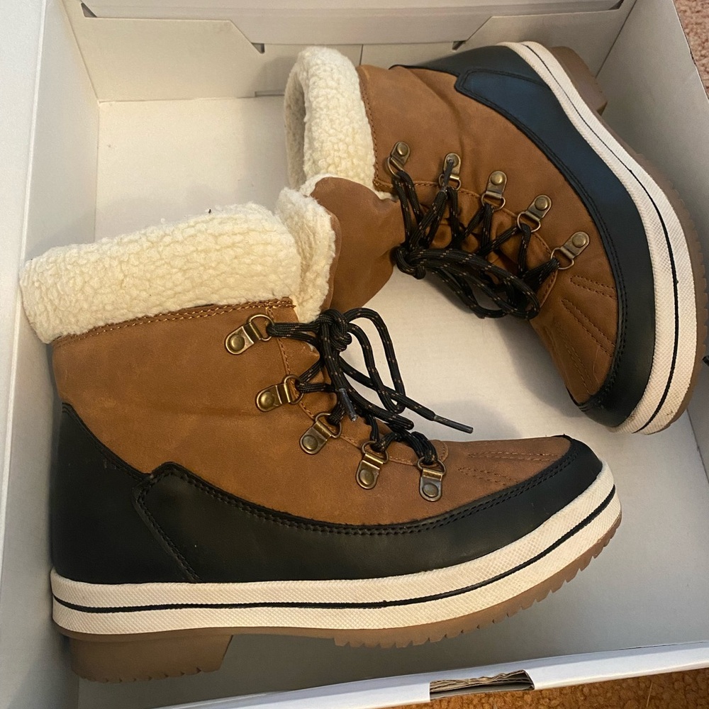 Size 8 Aldo Boots